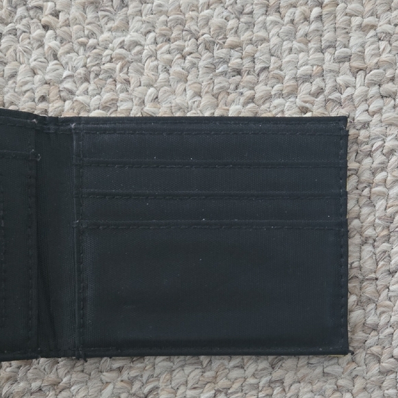 Pokemon Yellow Pikachu Pattern Wallet - Picture 4 of 7